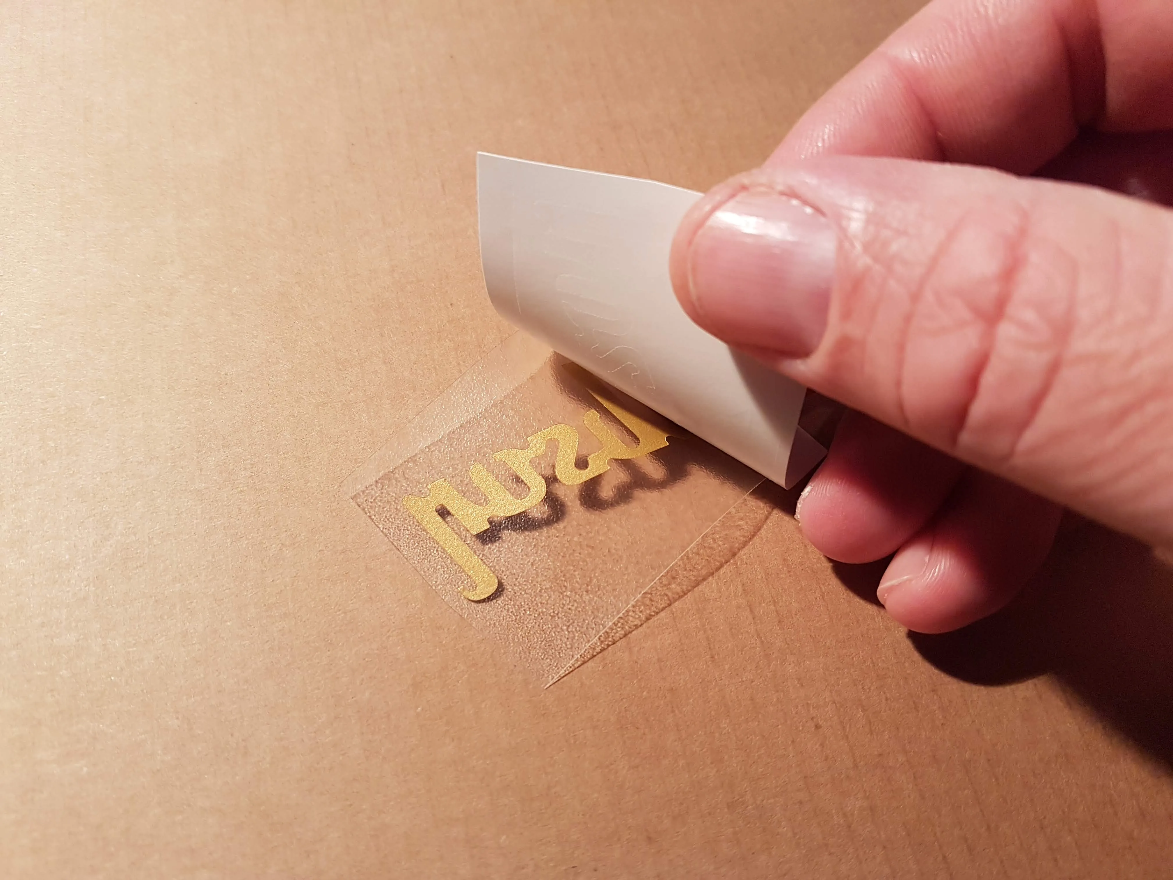 Gibson Headstock Decal | 2.0″ Metallic Gold - Image 2